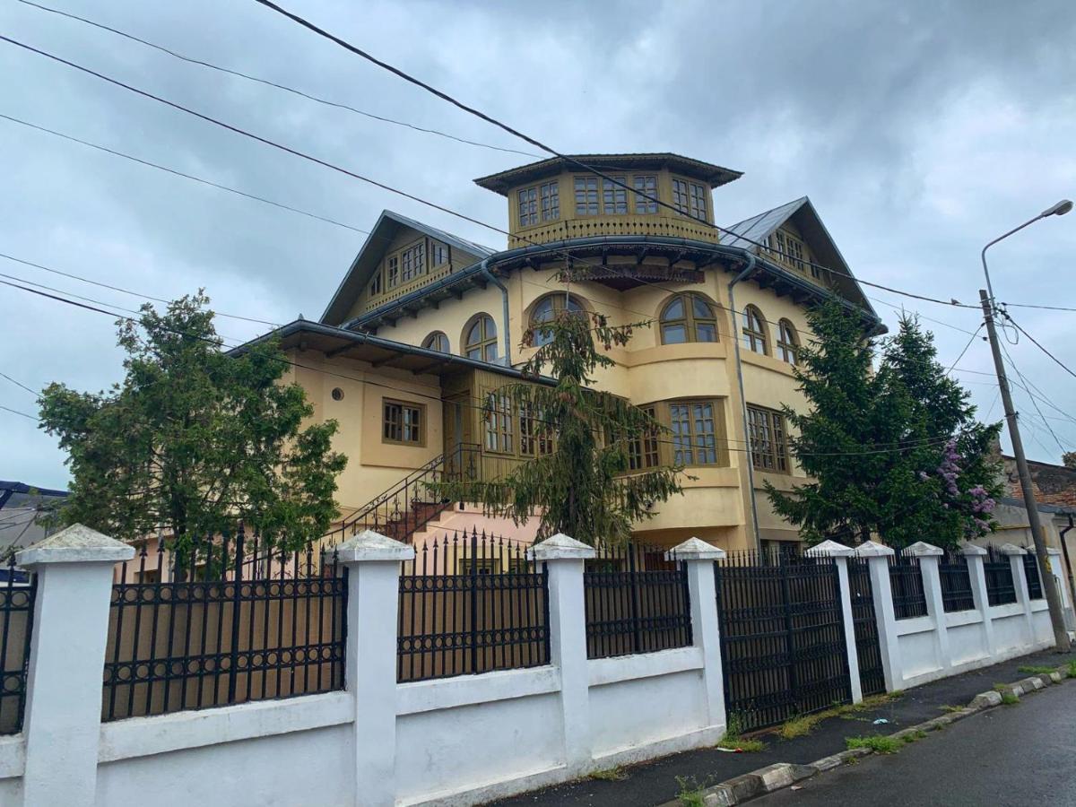 Hanul Izvor Hotel Galaţi Buitenkant foto